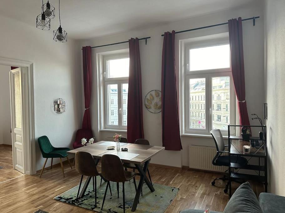 Klimatisierter Wiener Altbauflair Im Zentrum Wiens Exteriör bild