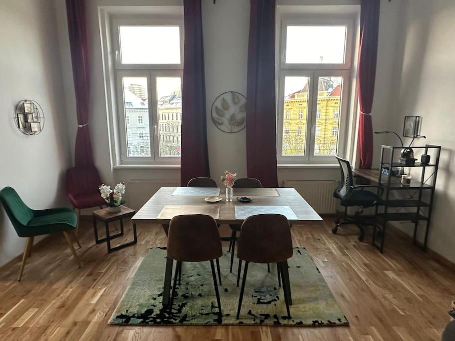 Klimatisierter Wiener Altbauflair Im Zentrum Wiens Exteriör bild