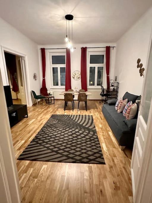 Klimatisierter Wiener Altbauflair Im Zentrum Wiens Exteriör bild